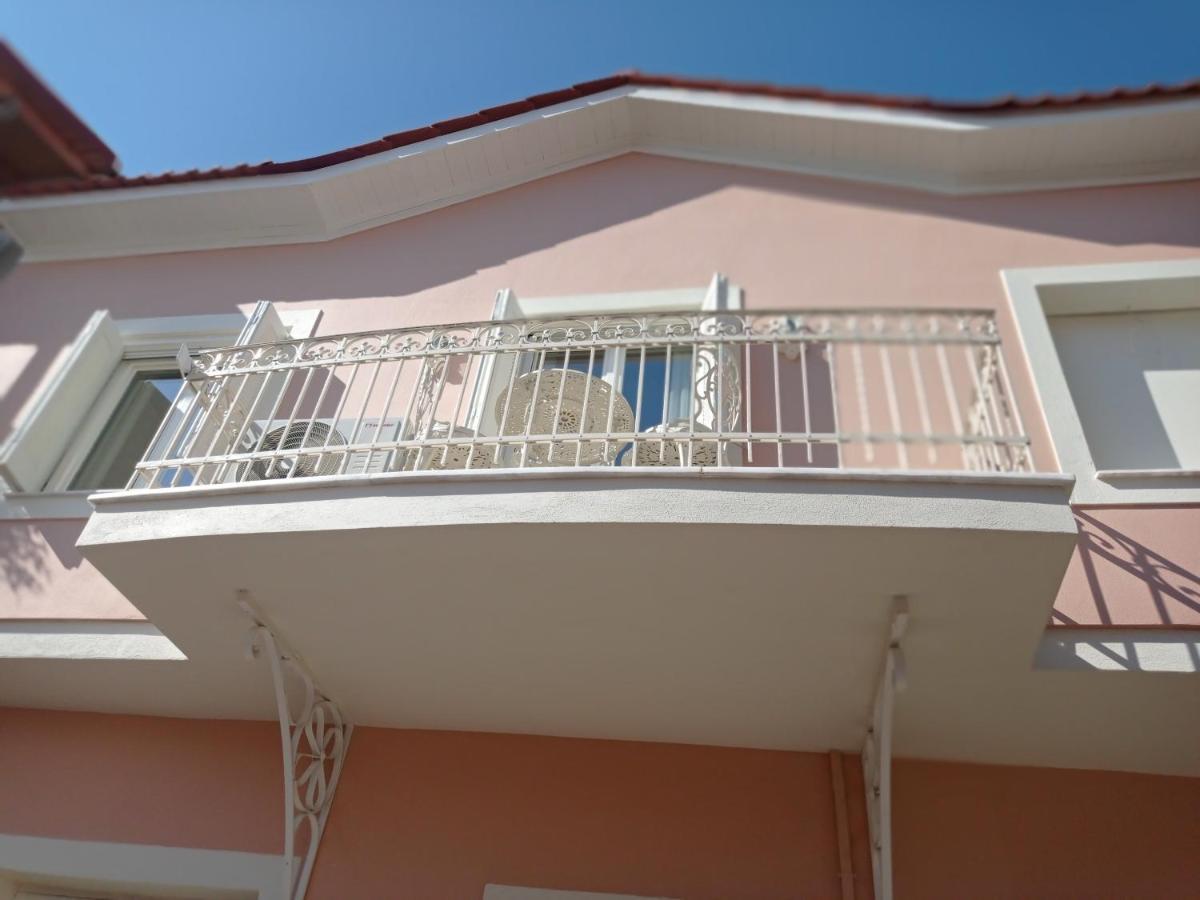 Appartamento 1930 Townhouse Kavala Esterno foto